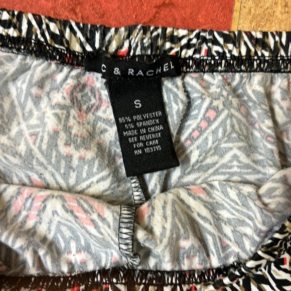 Styled Pants - Picture 5 of 6